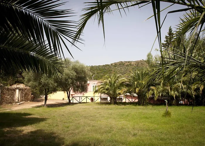 Menhir Casa de Campo Villagrande Strisaili